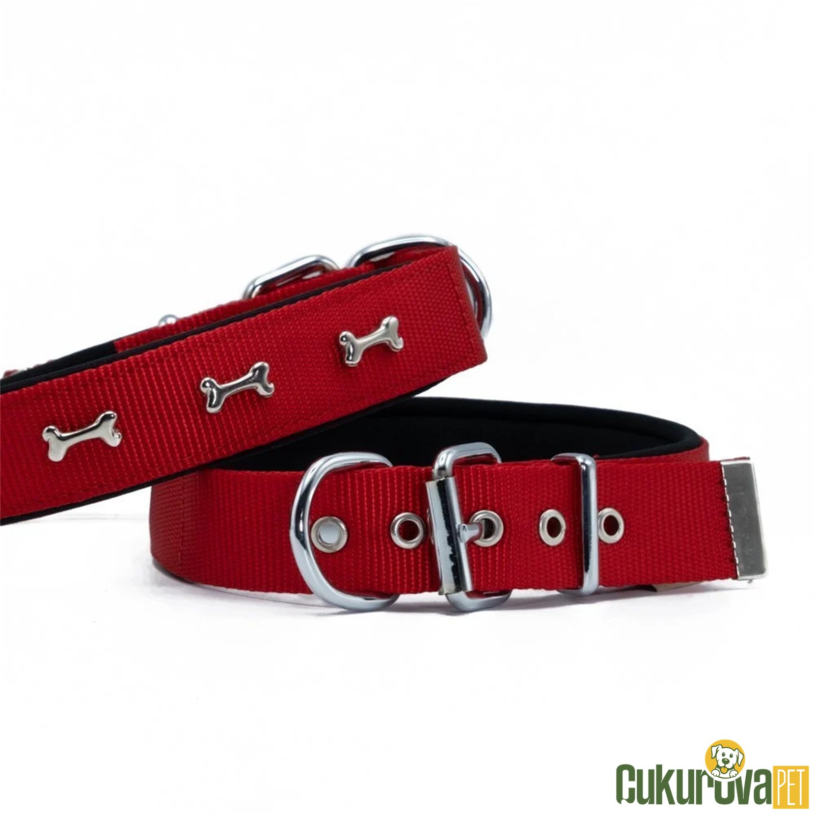 Doggie Konforlu Dokumadan Kemik Süslü Köpek Boyun Tasması M / 3 x 42 - 50 Cm / Kırmızı