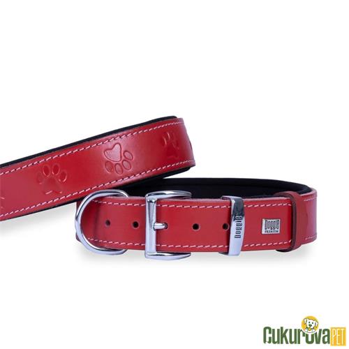 DOGGIE KONFORLU GERÇEK DERİDEN EL YAPIMI PATİ DESENLİ KÖPEK BOYUN TASMASI 3.5 x 47 - 55 CM - RED